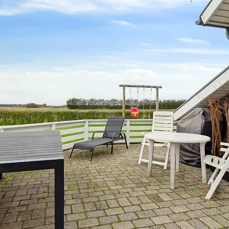 Thrugels - 600m From The Sea By Interhome *